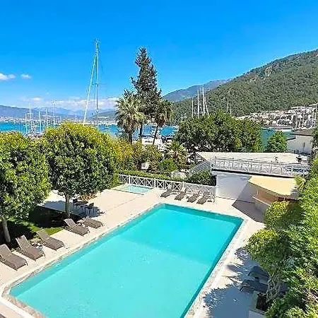 Hotel Marina Boutique 3*