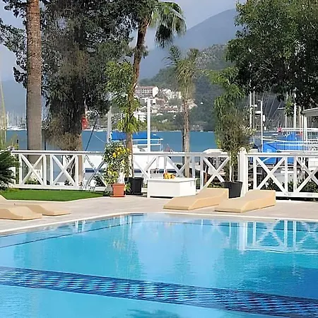 Marina Boutique 3*