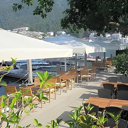 Marina Boutique